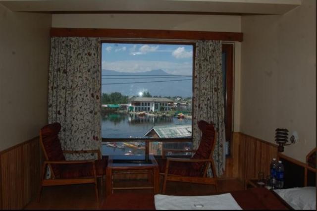 Hotel Imperial Lake View Srīnagar Habitación foto